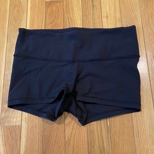 Lululemon Shorts size 4